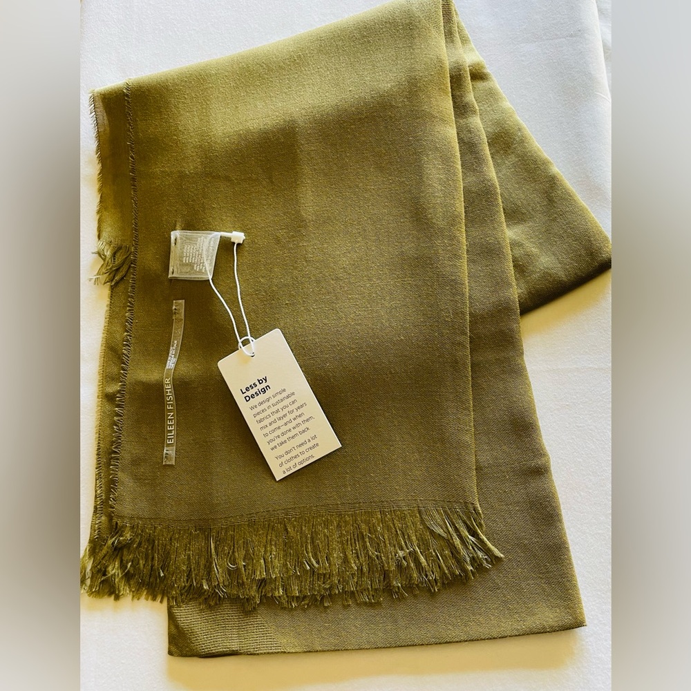 Eileen Fisher scarf. Olive green color
